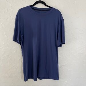 Lululemon Men’s Metal Vent Tech Short Sleeve Shirt. Blue